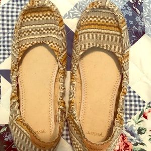 Ladies 7.5 Sanuk Loafer Style Shoe